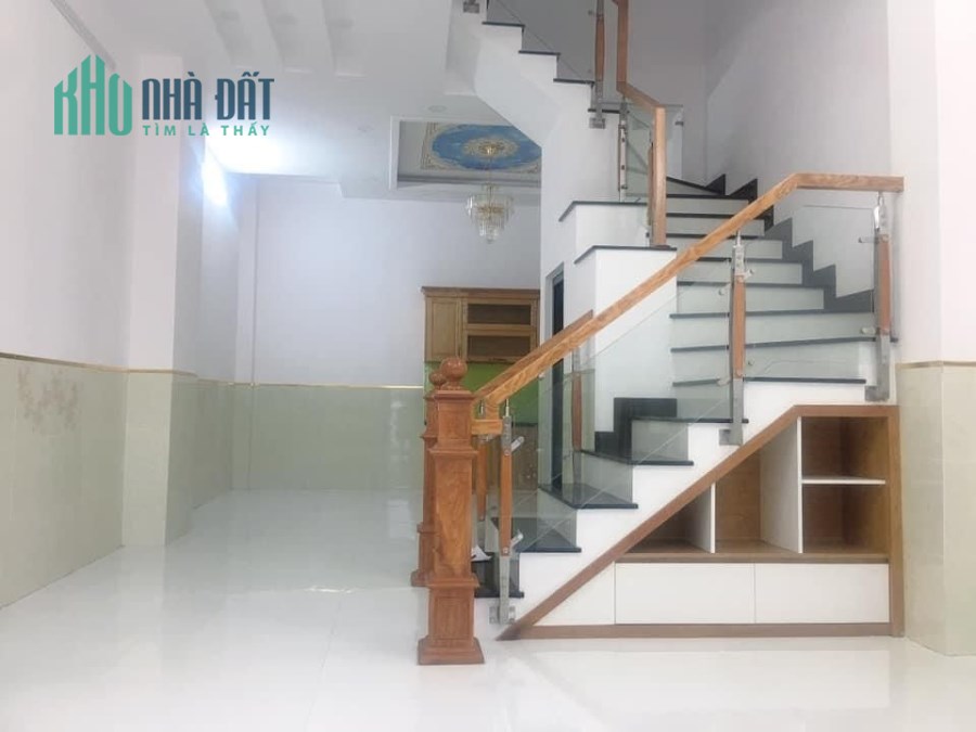 Bán Nhà Bình Tân- MT Sát BX Miền Tây -Chỉ 7.9 tỷ.