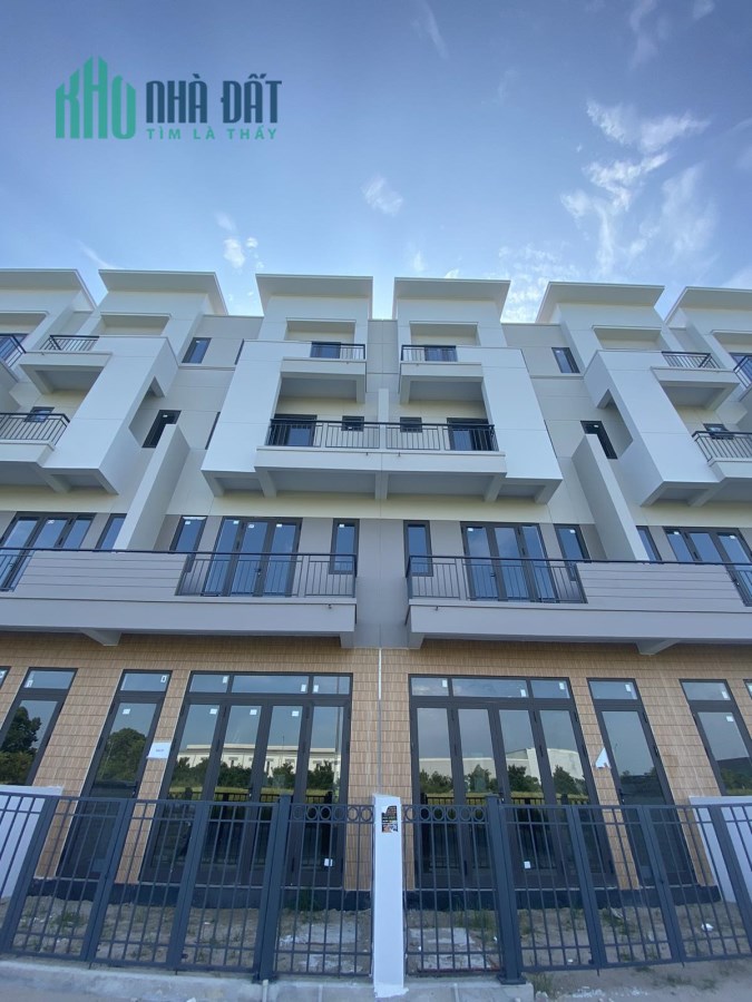 BÁN NHÀ 4 Tầng 75m2 vị trí đẹp nhất khu vực TỪ sơn BẮC Ninh