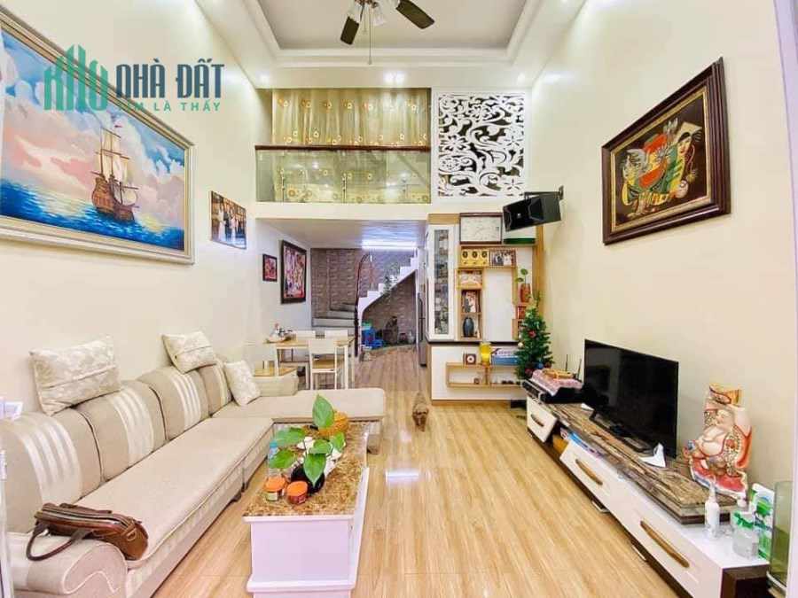 Giảm SỐC mùa COVID nhà phố Xuân Thuỷ, Cầu Giấy