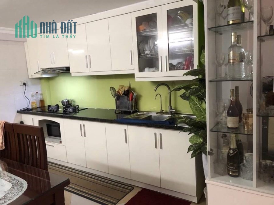 Bán nhà Nguyễn Chí Thanh, Đống Đa: Lô góc, Ôtô tránh, nhà đẹp, nội thất, 60m2x5T, MT 5m-0975642942