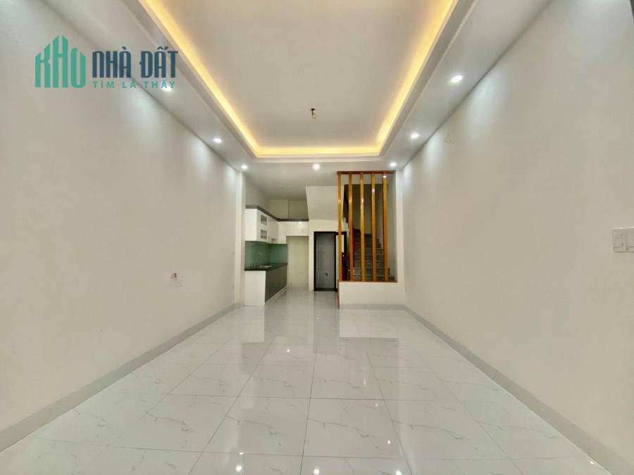 Bán gấp nhà Minh Khai, 45m2*4 tầng, 5.2 tỷ, nhà đẹp