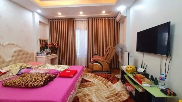 Ô Tô Đỗ Cổng – Nguyễn Ngọc Nại – Kinh Doanh - 52m2 – 5.4 tỷ.