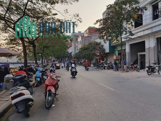 BÁN GẤP NHÀ MẶT PHỐ CẦU GIẤY, 45M2, NHỈNH 13TỶ, Ô TÔ, KINH DOANH SIÊU KHỦNG.