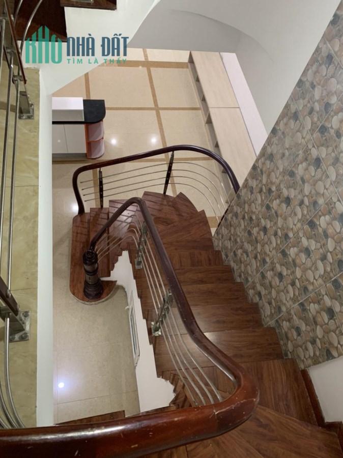 Bán nhà LK Văn Phú, nội thất đẹp, ở vượng khí tài lộc, 90m2, 5T, 4.5mMT