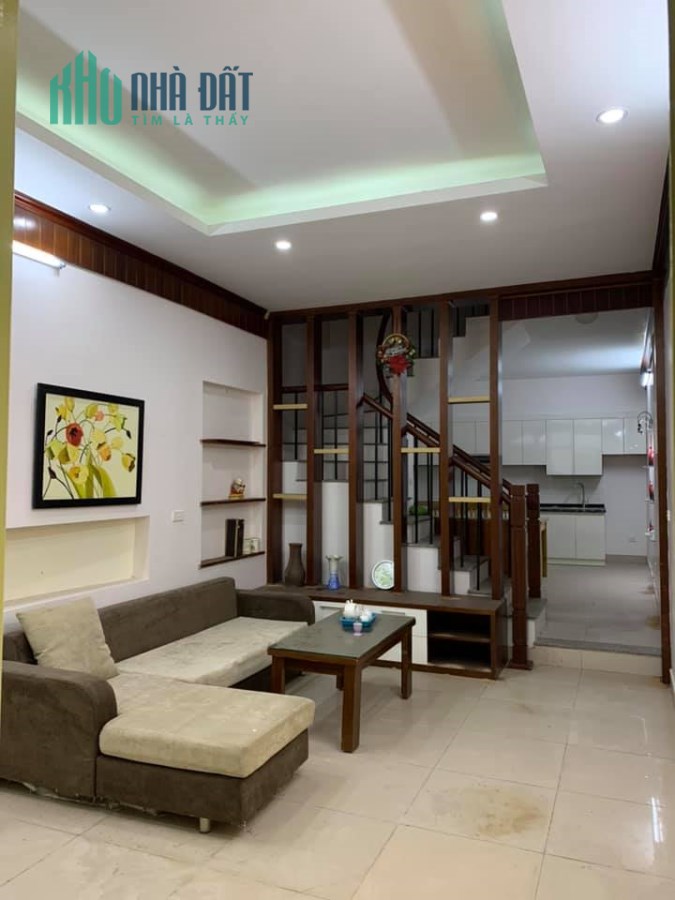 Làm ăn phát đạt tậu nhà mới bán căn Bạch Mai – Trương Định 32m2*4T,1.7 tỷ