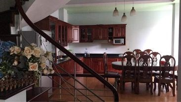 BÁN GẤP  NHÀ CẦU GIẤY, 70M2, 4T, NHỈNH 10TỶ, PHÂN LÔ, Ô TÔ, LÔ GÓC, KINH DOANH