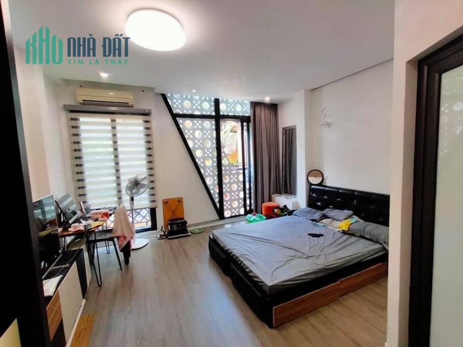 Thịnh Quang Đống Đa, 45m2,mặt tiền 4.5m ngõ thông ,nhà đẹp