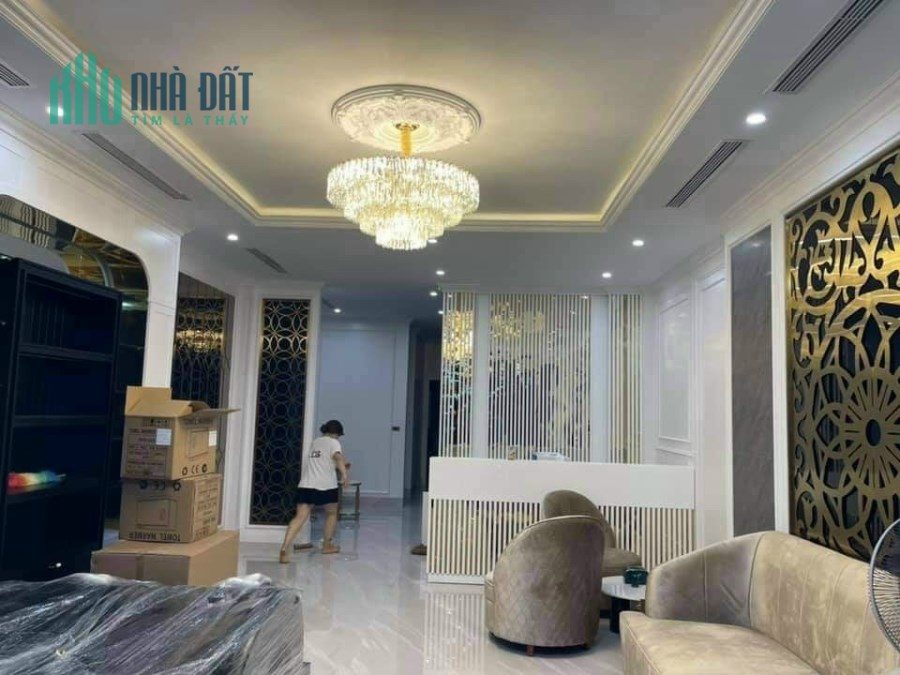 Bán nhà mặt phố Hoàng Ngân Cầu Giấy, 6 tầng 55 m2, thang máy, giá 10,9 tỷ