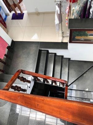 Bán nhà có sổ hồng đường Phan Huy Ích quận Tân Bình,67m2,5 tầng,7,3tỷ.lh0386817015