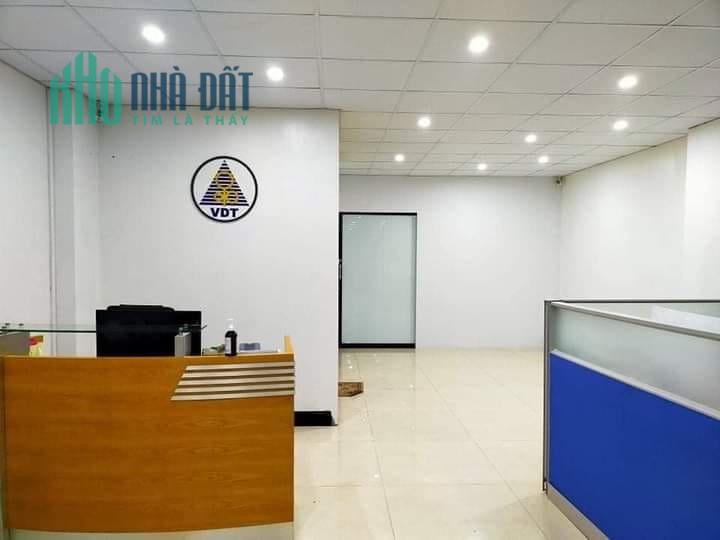 Siêu Phẩm Mặt Phố Bà Triệu, 186m2 x 4Tầng, Mặt Tiền 8,5m, vị trí đẹp, Giá 85 tỷ. LH 0888679111