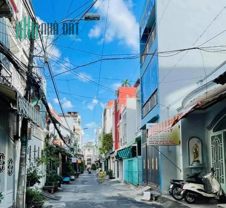 Bán nhà 2 MT 2 tầng 70m2 đường Hoàng Văn Hòe Quận Tân Phú – 7.5 tỷ