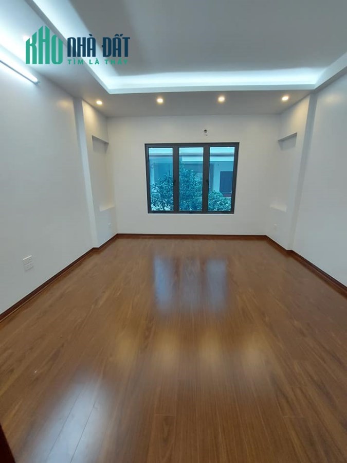 CẦN BÁN NHÀ PHỐ DƯƠNG QUẢNG HÀM DT40m-5Tầng-MT4m- CHỈ VỚI 5,3 TỶ