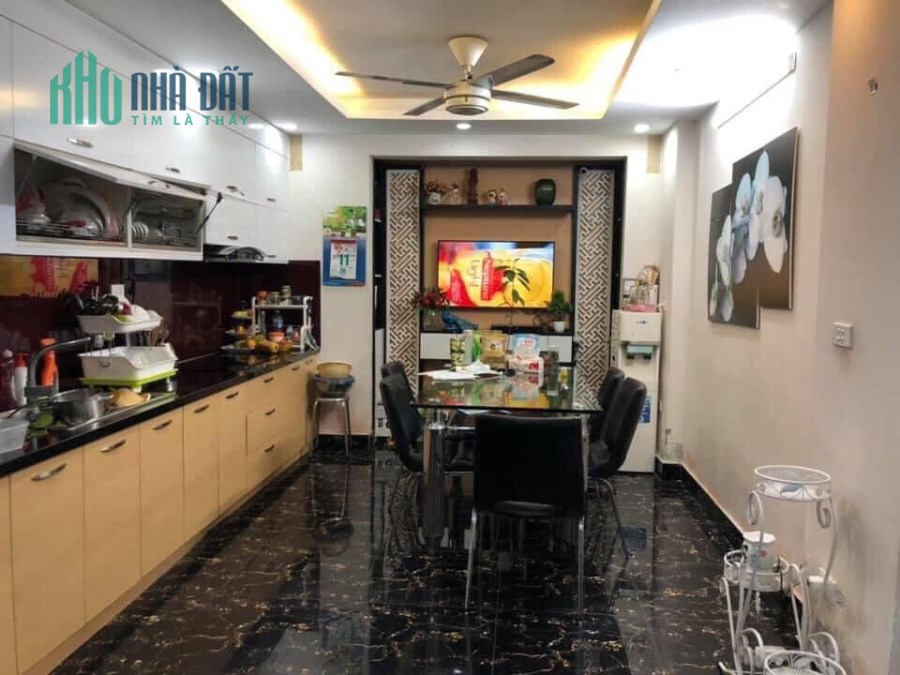 Bán nhà phố VIP Thái Hà 55m mt 6.5m kinh doanh dòng tiền 5.9 tỷ