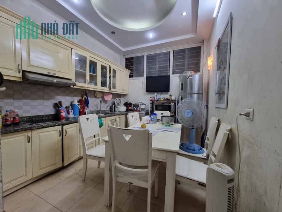 Bán nhà Thái Hà, Đống Đa: Ôtô, Nhà đẹp, Nội thất, 2 thoáng, 40m2x5T, 4.95 Tỷ-0975642942