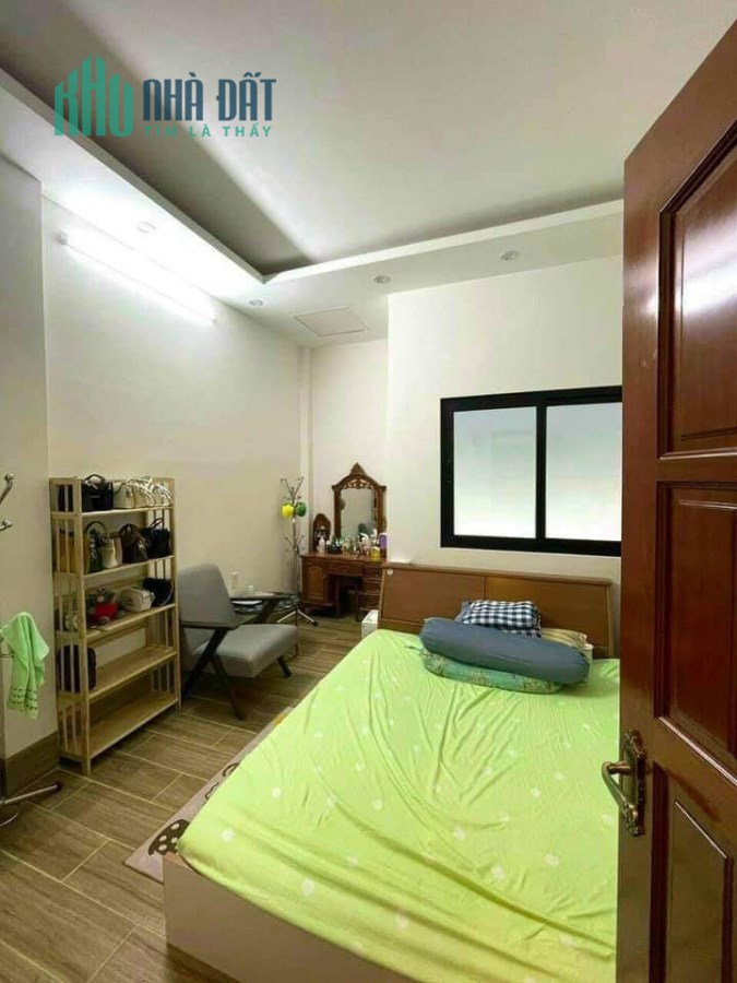 Bán nhà quận 5, đẹp ở ngay, 35m2, khu VIP, KD 5.5 tỷ, 0911687421