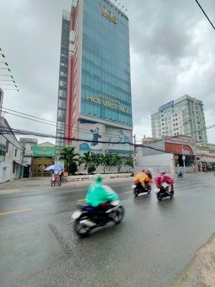 Bán nhà gần Đầm Sen,đường Hòa Bình 30m2,hẻm xe hơi,2 tầng,giá rẻ 3,35 tỷ