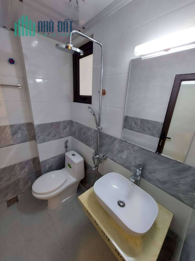 Cần bán nhà 4 tầng 37m2 gần Aeon Dương Nội, Hà Đông