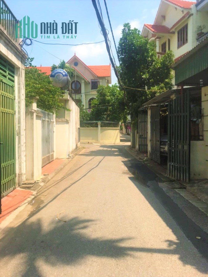 Bán Đất Ngọc Thụy 95m2 x 5m Mặt Tiền - Ngõ Kinh Doanh  - 2 Ô Tô Tránh. Lh: Thiện 0334.837.326.