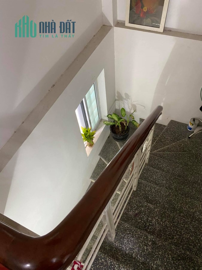 Bán nhà mặt phố Trung Liệt,DT 44/48m x 6 tầng,mặt tiền 3.9m,có thang máy