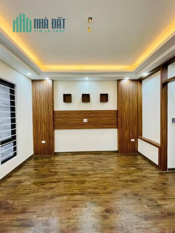 Bán nhà Giải Phóng, 75m2*6 tầng, ngõ oto tránh,10 tỷ