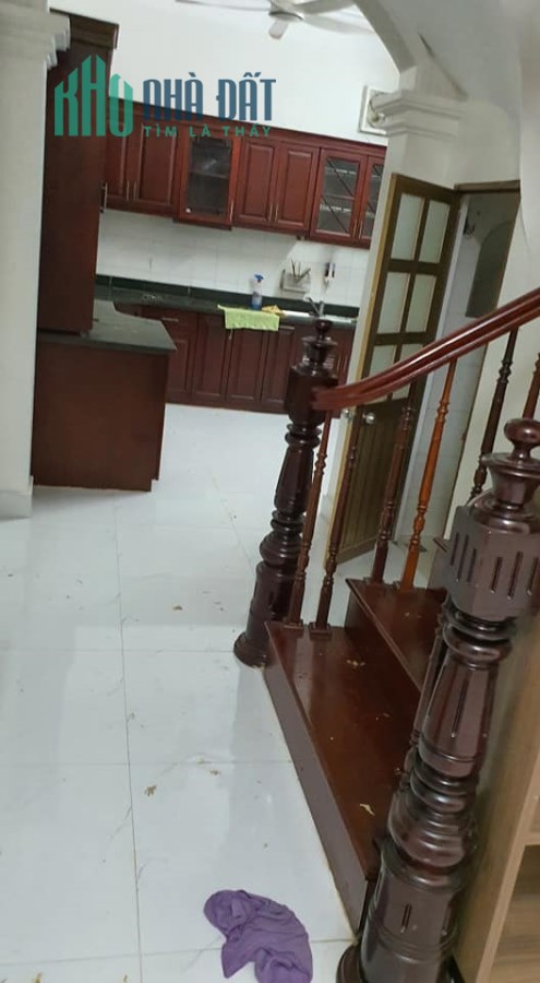 Bán nhà Lương Thế Vinh, Nam Từ Liêm: Phân lô, Nhà đẹp, Nội thất, 48m2x5T, 4.5 Tỷ-0975642942