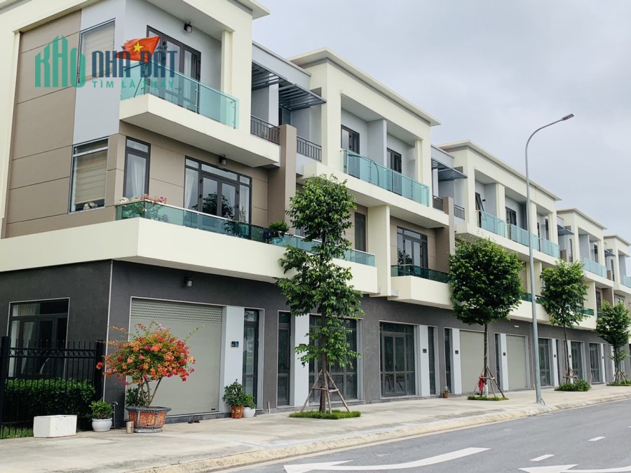 chính chủ cần bán shophuose 3tầng trục SH2 KĐT centa city