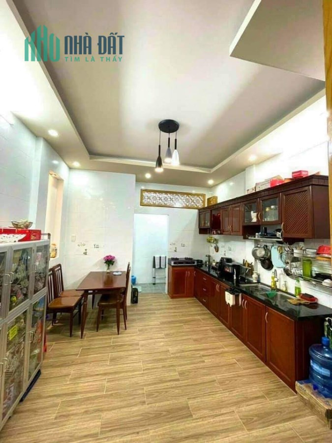 Bán nhà quận 5, khu vip, sát MT. XE HƠI, 55m2, 0911687421