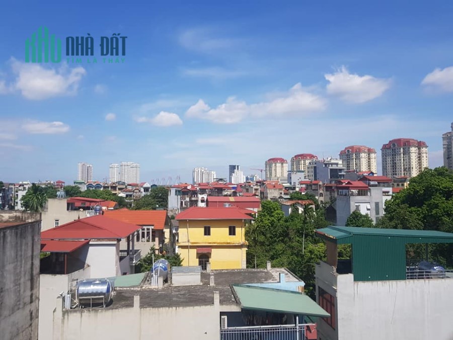 Cần bán nhà gấp ngõ 38 Xuân La, Tây Hồ. 53m2*5T, 5.4 tỷ. Nhà 2 mặt ngõ, ô tô vào nhà.