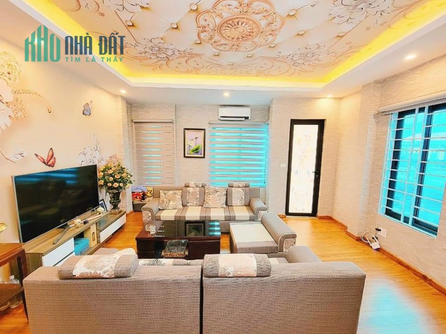 NHÀ CỰC ĐẸP Bán Gấp tại An Dương Vương, Tây Hồ, View Sông Hồng, DT35x5T, MT 4m, Nhỉnh 3 tỷ