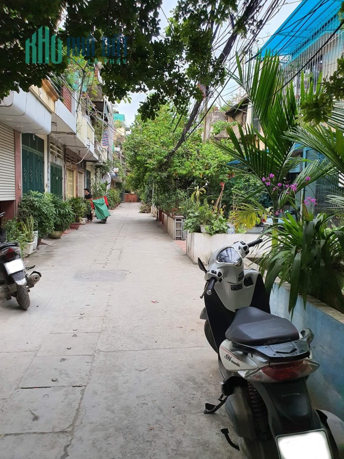 BÁN NHÀ KIM NGƯU, HAI BÀ TRƯNG - Ô TÔ ĐỖ - 50M RA PHỐ - 54M2 - SÂN RỘNG - CHỈ HƠN 5 TỶ.