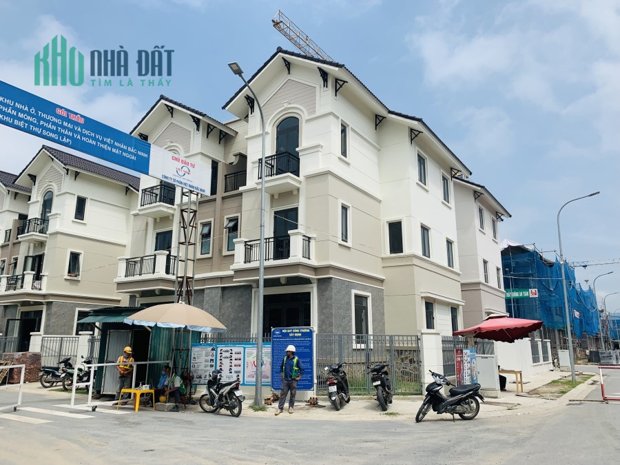 Cần Bán Biệt thự xanh Singapore, cách Ninh Hiệp 1 bước chân, LH 0989 588 190