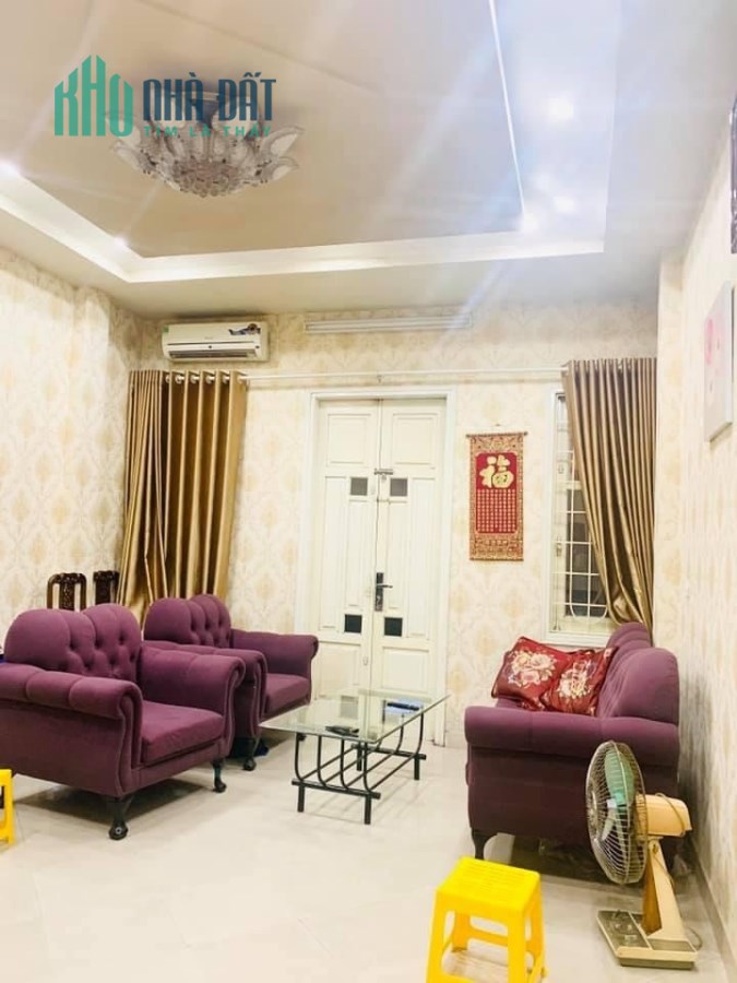 NGUYỄN VĂN CỪ-  MẶT PHỐ - VỈA HÈ RỘNG - NGAY NGÃ TƯ HỒNG TIẾN - - SỔ HOA HẬU - NHÀ ĐẸP - SIÊU HIẾM.
