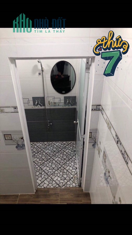 Nhà đẹp - Hẻm to - BTCT 2 tầng - F2 - Q4 - 40m2 - Chỉ 2 tỷ 180