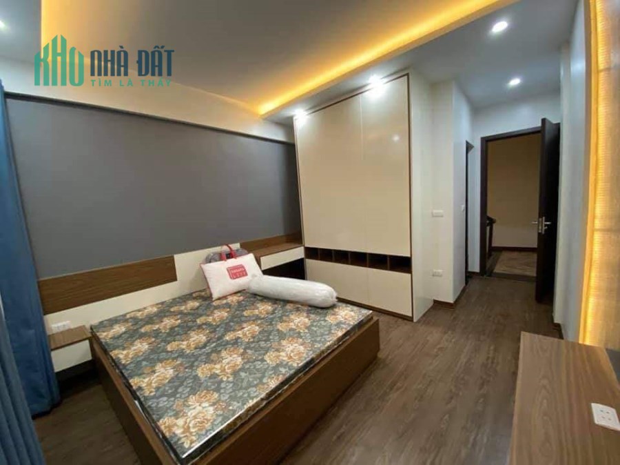 Chính Chủ Bán Nhà lô góc 5 Tầng, 46M2, Giáp Bát, Hoàng Mai, Giá nhỉnh 3 tỷ LH 0977440990.