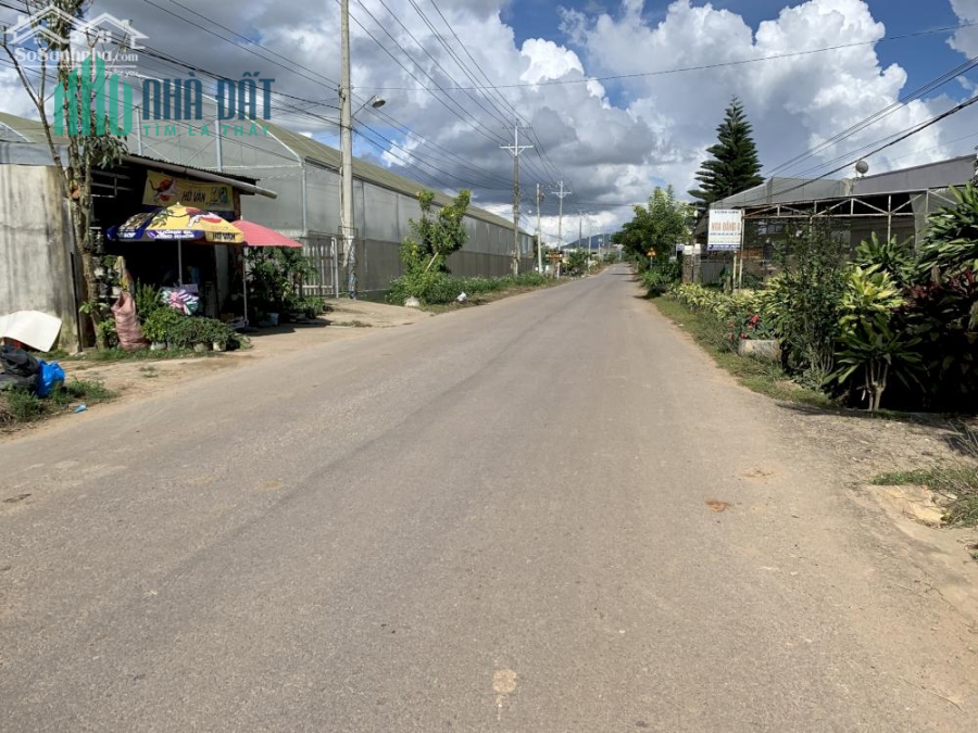 Bán đất thổ cư 5x27m Đường Phạm Ngọc Thạch, Thị trấn Thạnh Mỹ, Đơn Dương giá 560 triệu.