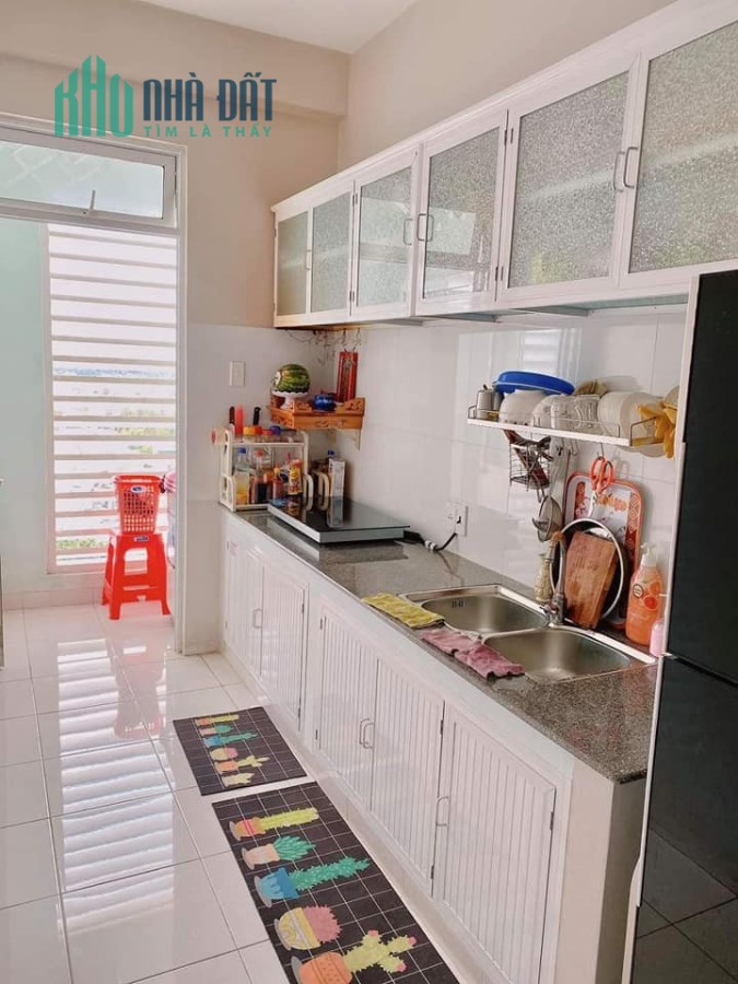 Bán nhà quận 3, đẹp, 35m2, xe hơi, 4 tỷ, cho thuê, 0911687421