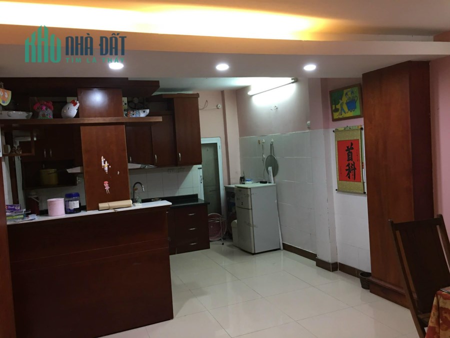 Chính chủ bán nhà ngõ 3 Thái Hà, diện tích 60m2, 4m mặt tiền, ô tô đỗ cửa, chỉ 125tr/m2