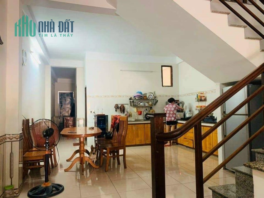 Bán nhà 2MT Lý Tuệ Tân Phú 47m2, 2 tầng BTCT còn 4 Tỷ_ LH0896721788