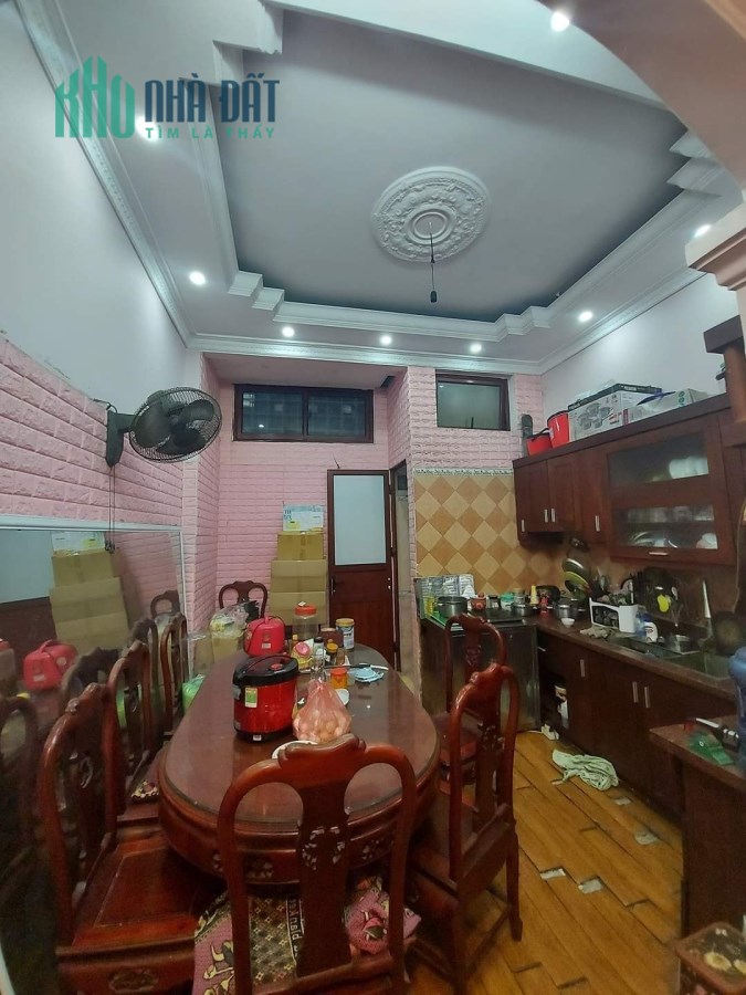 Bán nhà Tôn Thất Tùng, Đống Đa: Phân lô, Ôtô, Nhà đẹp, 2 thoáng, Nội thất, 55m2x5T, 6 Tỷ-0975642942