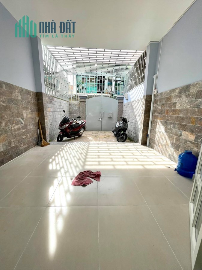 85m2-HXH 4m-2 tầng-Huỳnh Tấn Phát-Quận 7-Gần MT-Giá giật mình 4.4 tỷ.