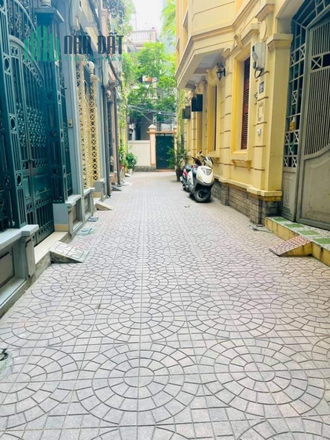 Bán Nhà Tặng Nội Thất 55m2*4T đi bộ ra phố Kim Ngưu chỉ 3.7 tỷ