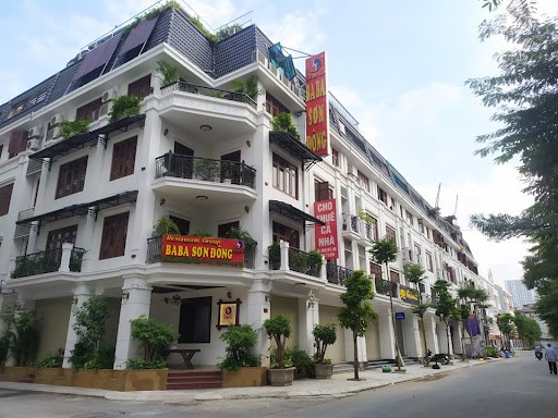 Chính chủ bán nhà liền kề 90 Nguyễn Tuân, Diện tích 65M2. LH: 0839.76.33.66