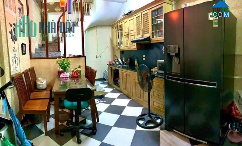 Nhà 33m2, 5 tầng, mt3. 8m, Hoàng Ngân lô góc, Giá 3. 4 tỷ