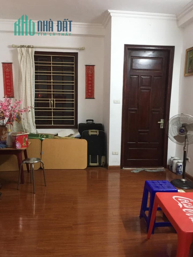 Bán nhà siêu đẹp  Hoàng Hoa Thám, Ba Đình  32m2*5T,MT4.3m , giá 3 tỷ 650 triệu, nhà đẹp ở luôn.