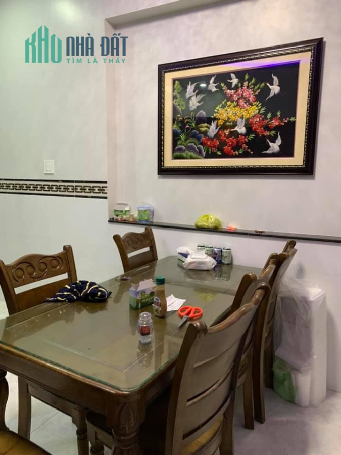 Bán nhà quận 10, kinh doanh, 36m2, sát MT, 4 tỷ hơn, 0911687421