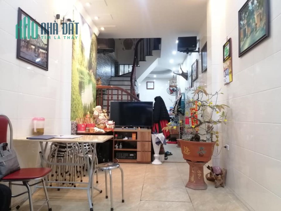 NHÀ MẶT NGÕ ÔTÔ QUA - 40M 4T 4xTỶ ĐÊ TRẦN KHÁT CHÂN QUẬN HAI BÀ - KINH DOANH