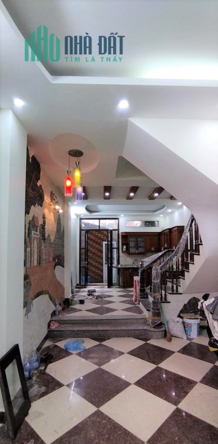 BÁN NHÀ PHỐ HOÀNG NGÂN 56m2 6 TẦNG NGÕ THÔNG Ô TÔ 7 CHỖ VÀO NHÀ CÁCH MẶT PHỐ 100m.