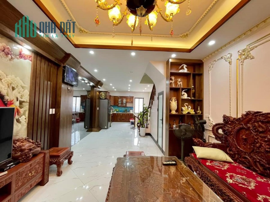 Bán nhà 50m2 Thái Hà, gara ô tô, ngõ ô tô tránh nhau, nhà dân xây. chỉ 9 tỷ.