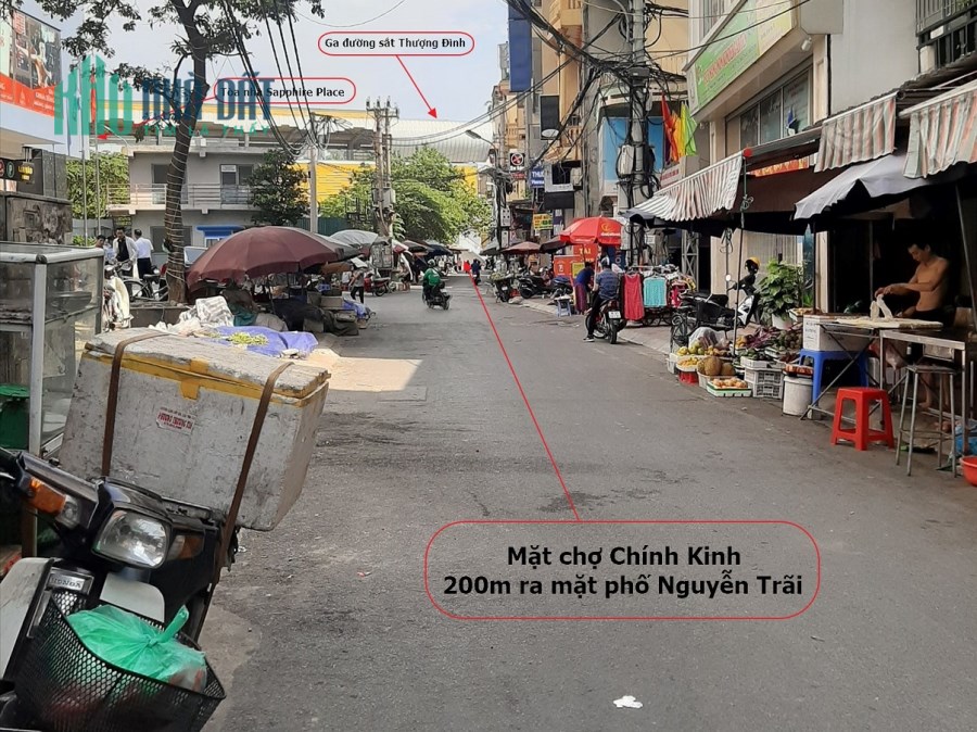 Bán nhà mặt phố Chính Kinh 210m2, MT 6.5m, vị trí chợ kinh doanh, sát phố Nguyễn Trãi.