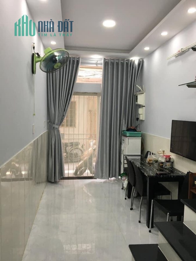 Bán nhà 3 tầng 18m2 đường Trần Phú Quận 5 – Giá 3,5 Tỷ